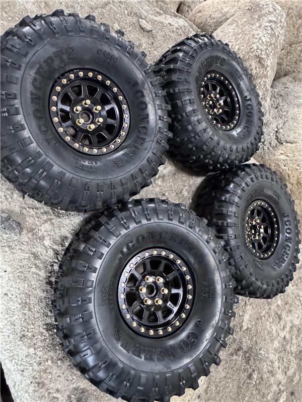 Set of 4 2.2 Vanquish Battle Born Wheels & JCocepts Tires
