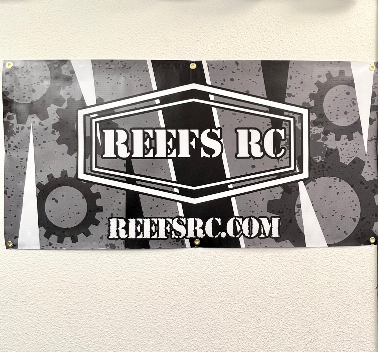 LG 4x2 REEFS LIVERY Banner