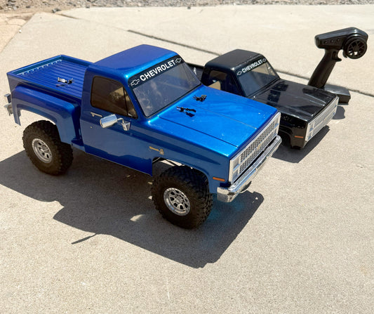 Minerva's Axial SCX10 III Chevy K10 RTR w/ Two bodies