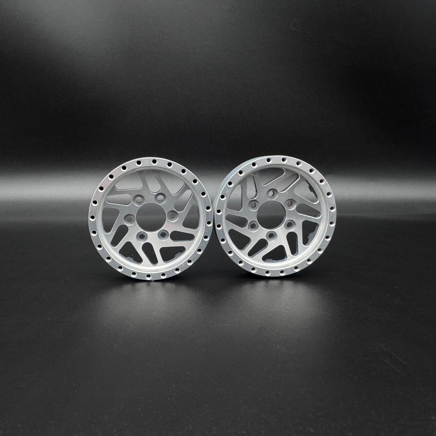 1.9 "CROSSMAN" ALUMINUM BEADLOCK WHEELS w/Hubs (2) - REEFS261