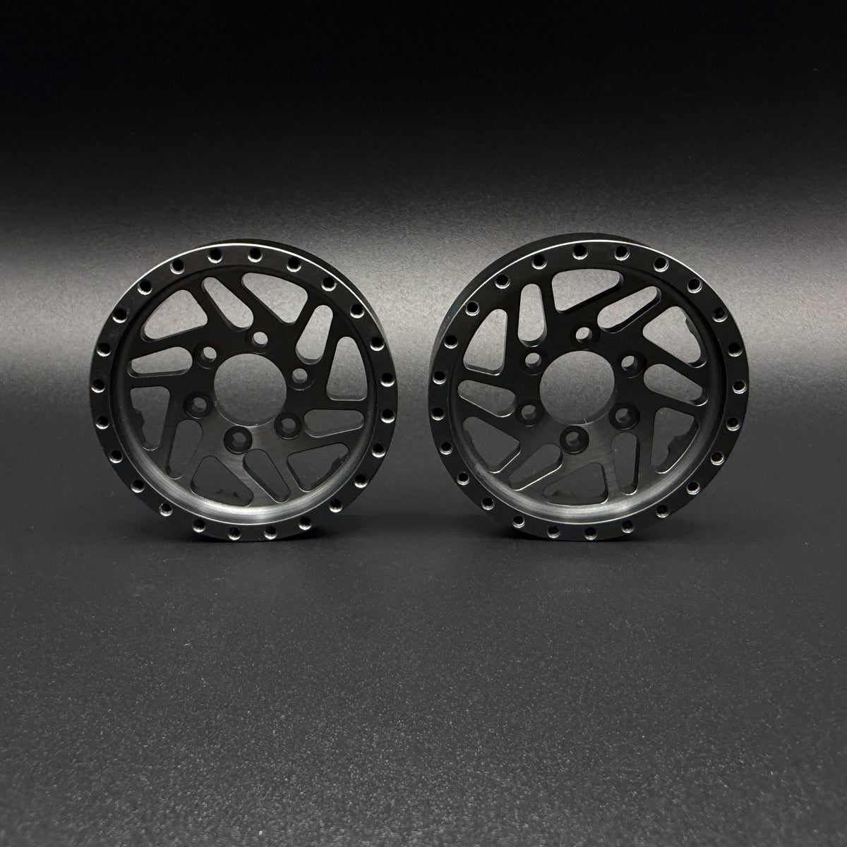 1.9 "CROSSMAN" ALUMINUM BEADLOCK WHEELS w/Hubs (2) (Gray) - REEFS340