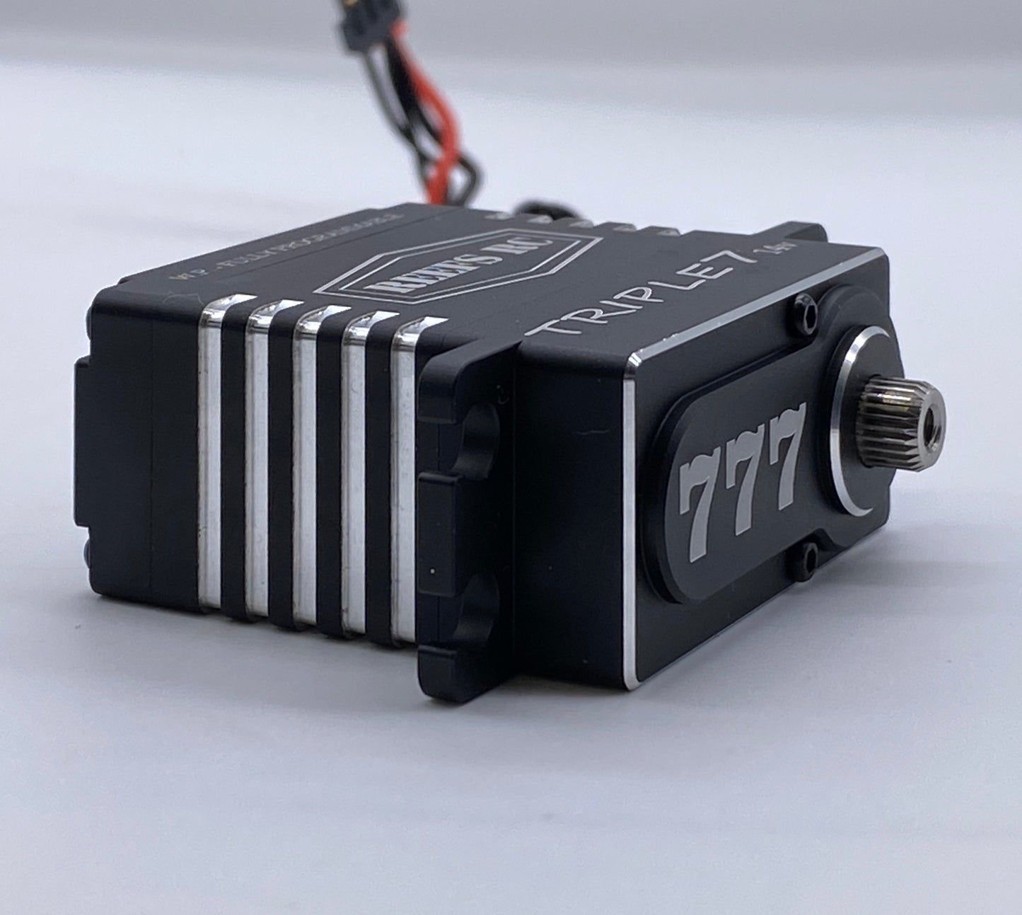 Triple7 Direct Power Brushless Servo (14v)